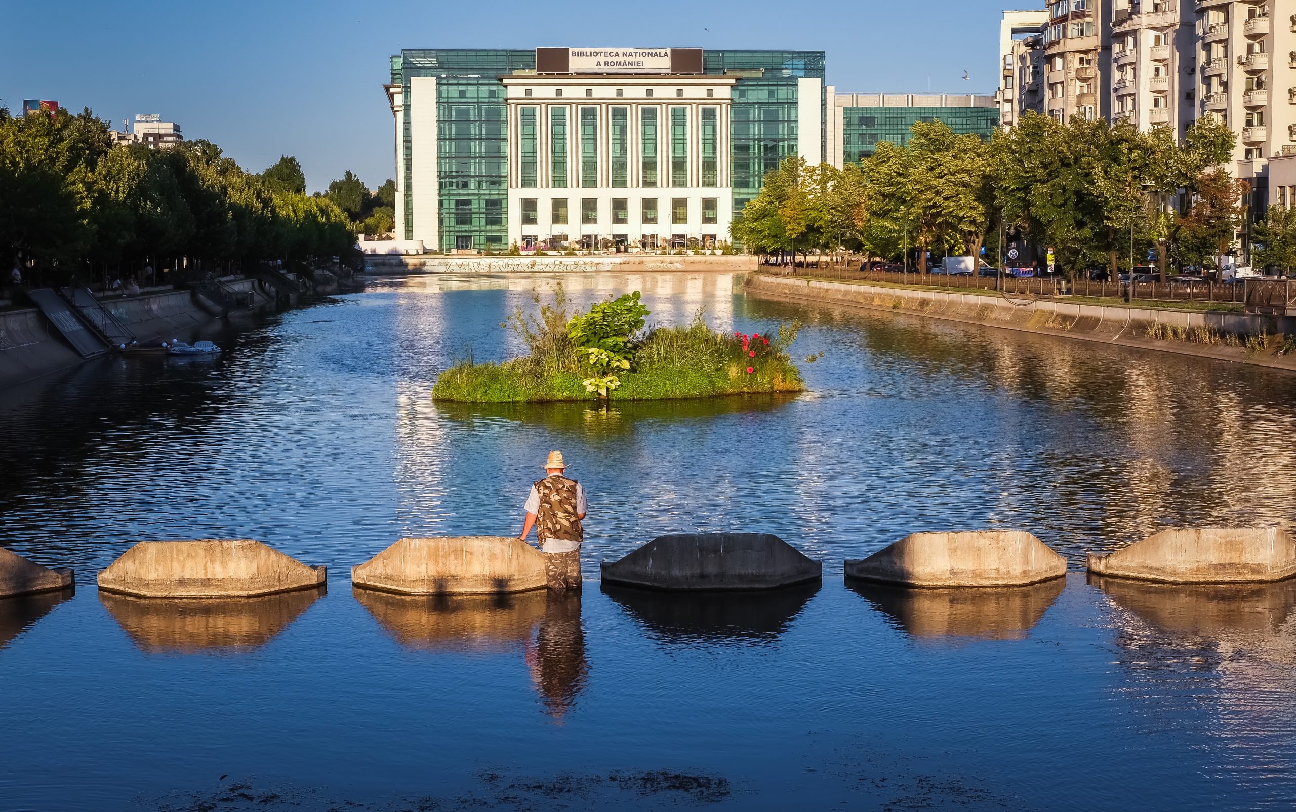 Cover explorare foto Bucuresti 11 – 12 aprilie Cover explorare foto Bucuresti 11 – 12 aprilie